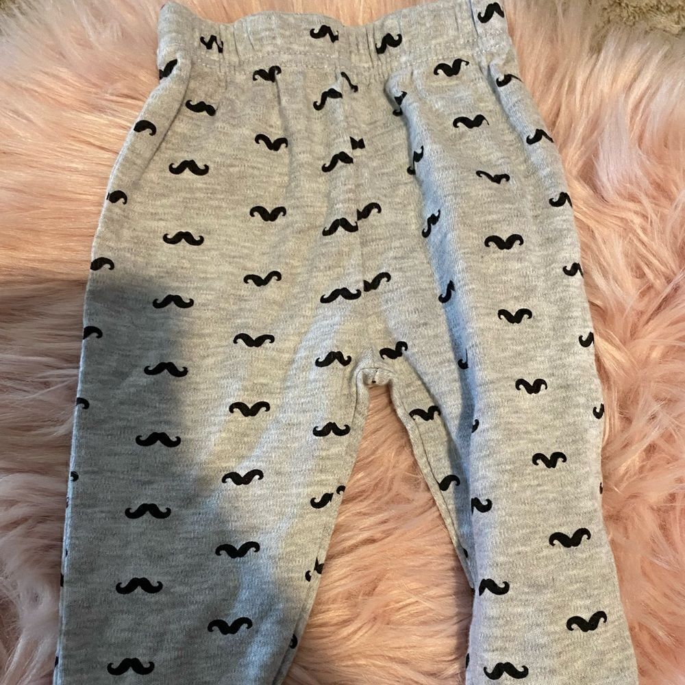 Bundle (2) 3-6M Baby Boy Mustache Onesie and Footie Pants - Picture 6 of 9